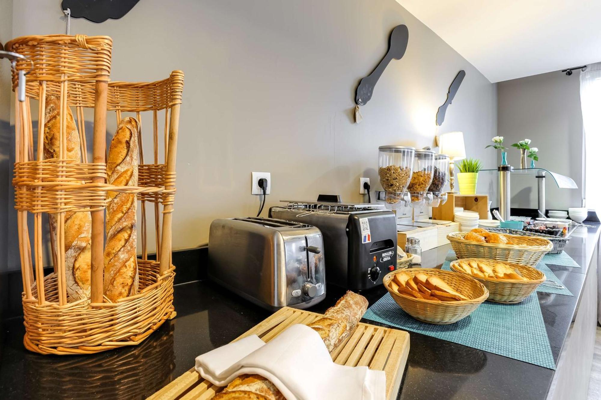 Brit Hotel Le Galion & Spa Binic Εξωτερικό φωτογραφία